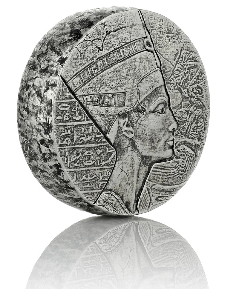 Moneta d'argento da 5 once della regina Nefertiti 2017